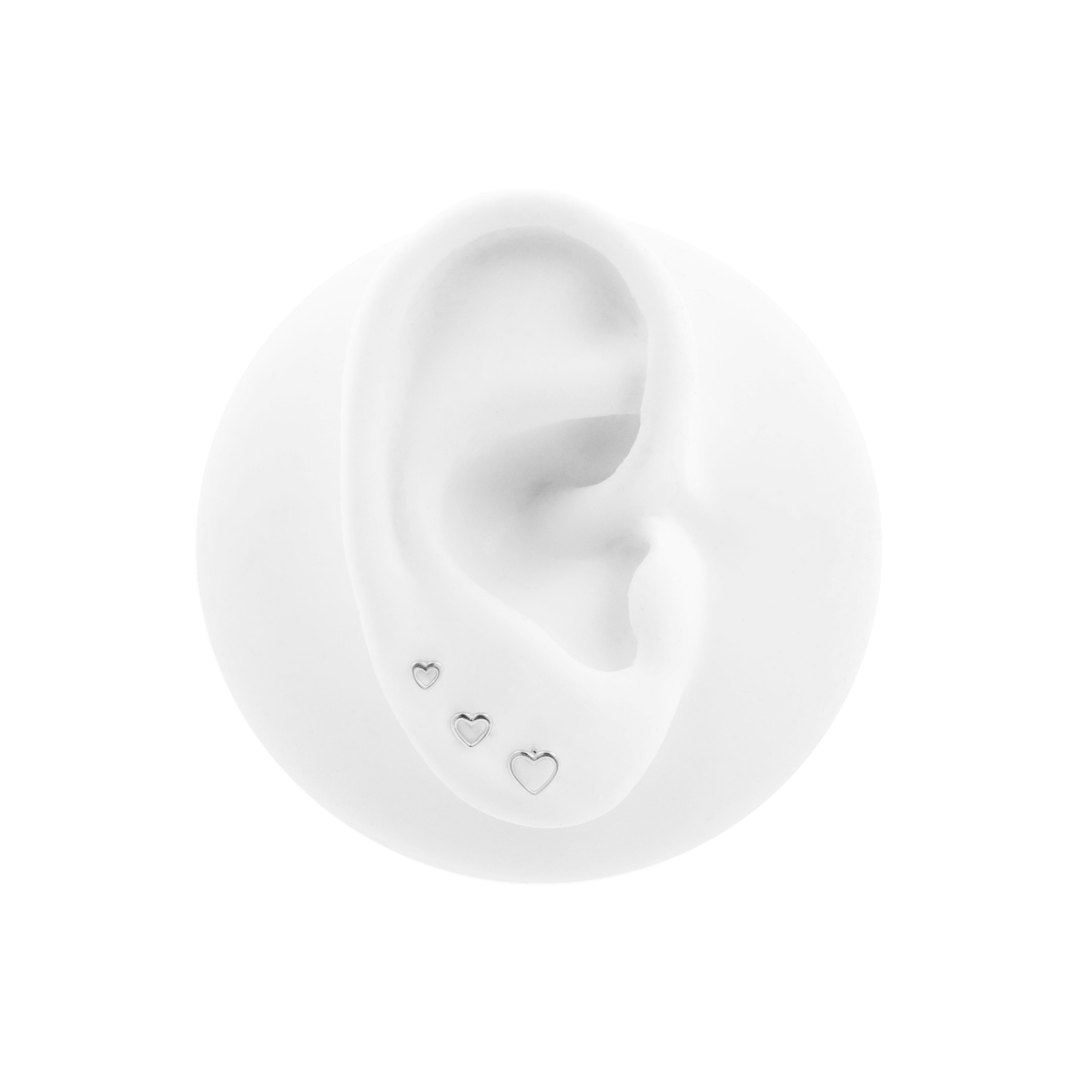 18 Karat White Gold Heart